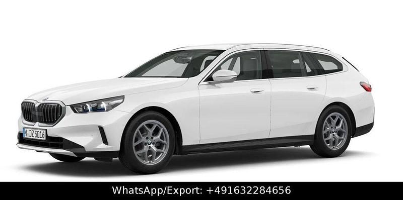 Alpinweiß uni Neu 2025 BMW 520 Sport Line Kombi | 50.900 € (Superpreis) - Bild 1/4