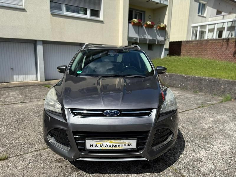 Gebraucht Ford Kuga 163 PS (119 kW) 2013 Grau SUV