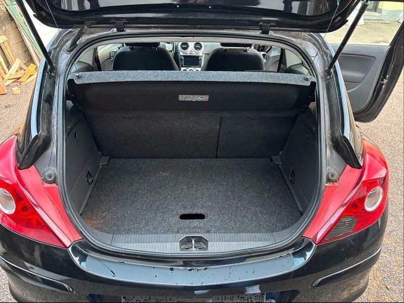 Gebraucht Opel Corsa 80 PS (58 kW) 2007 Schwarz Limousine