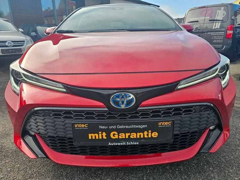 Gebraucht Toyota Corolla Hybrid Team 184 PS (135 kW) 2022 Rot Limousine