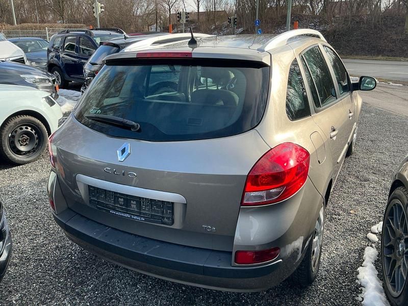 Gebraucht Renault Clio GrandTour 103 PS (75 kW) 2012 Grau Kombi