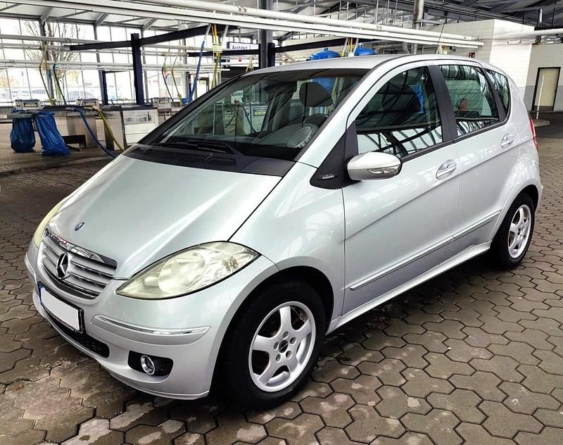 Silber Gebraucht 2004 Mercedes A170 Elegance Kleinwagen | 1.999 € (Fairer Preis) - Bild 1/4
