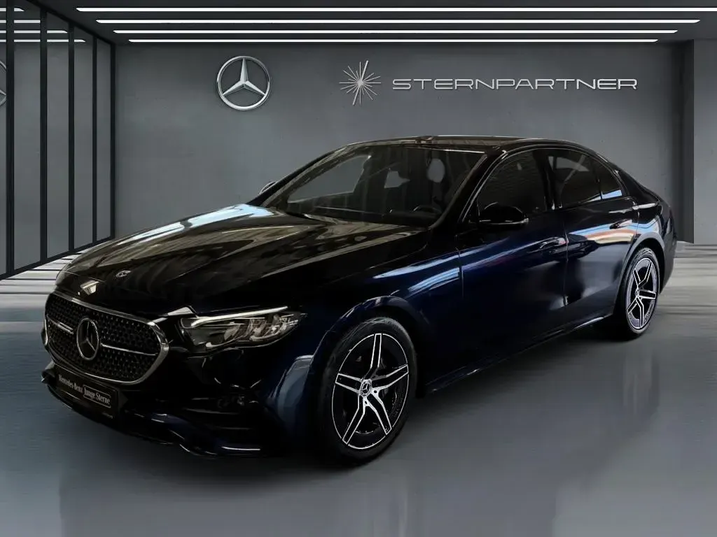 Gebraucht Mercedes E220 AMG 197 PS (144 kW) 2025 Blau Limousine