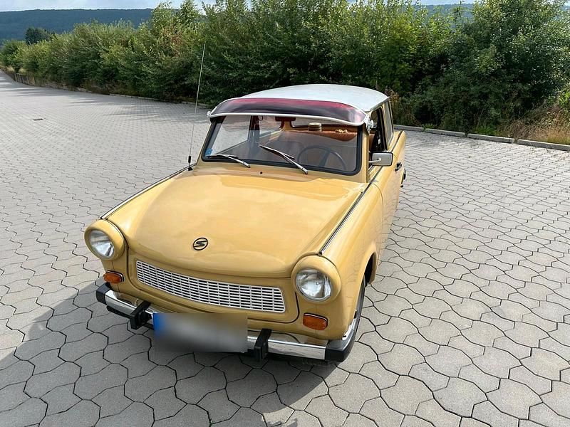 Beige Gebraucht 1982 Trabant 601 Kleinwagen | 9.999 € - Bild 1/4