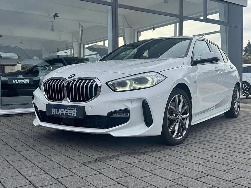 Weiß Gebraucht 2024 BMW 120 Performance Kleinwagen | 32.500 € (Fairer Preis) - Bild 1/4