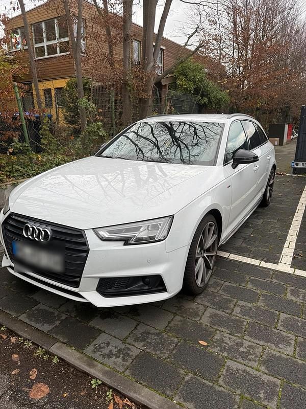 Weiß Gebraucht 2018 Audi A4 S-Line Kombi | 21.500 € (Fairer Preis) - Bild 1/4