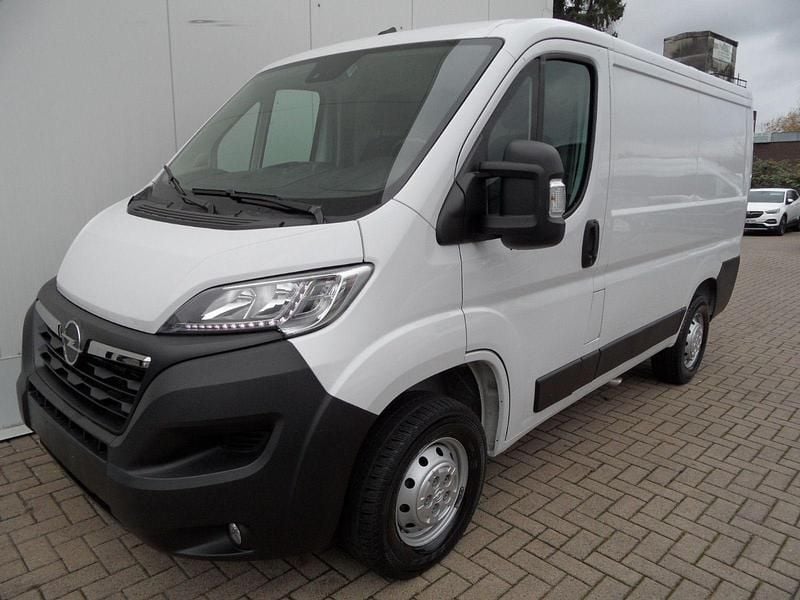 Gebraucht Opel Movano 140 PS (102 kW) 2024 Weiß Van