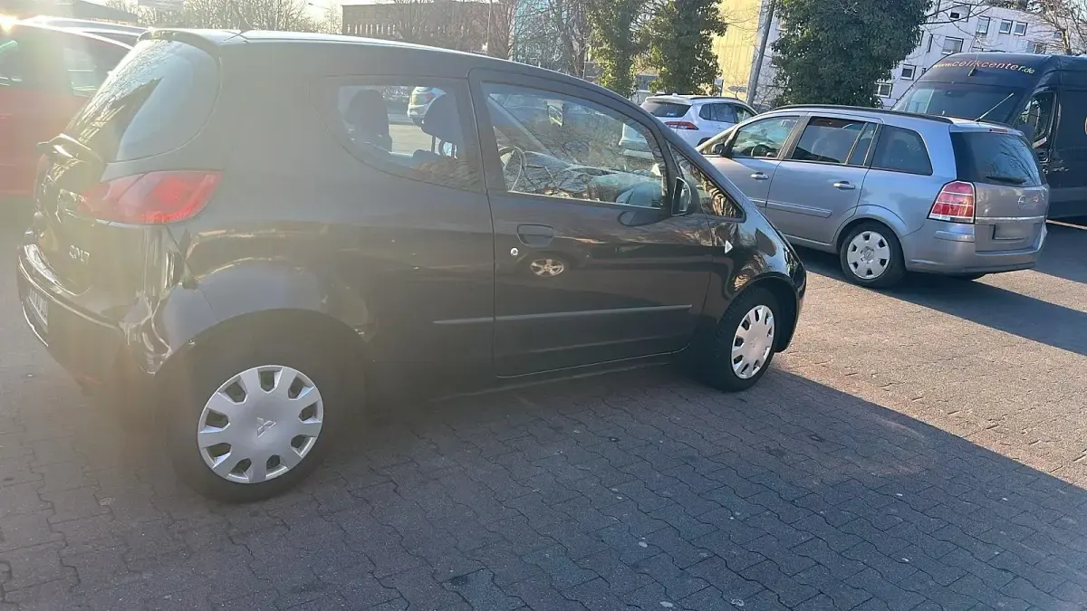 Gebraucht Mitsubishi Colt 95 PS (69 kW) 2008 Schwarz Kleinwagen