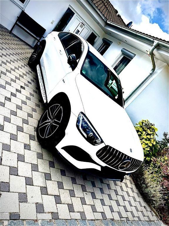 Weiß Gebraucht 2020 Mercedes GLC43 AMG AMG Coupé | 49.990 € (Fairer Preis) - Bild 1/4