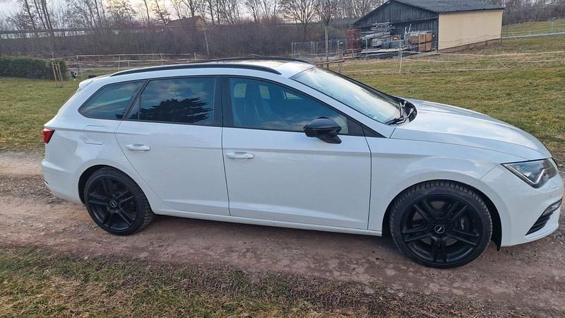 Gebraucht Seat Leon 4Drive 300 PS (220 kW) 2019 Weiß Kombi