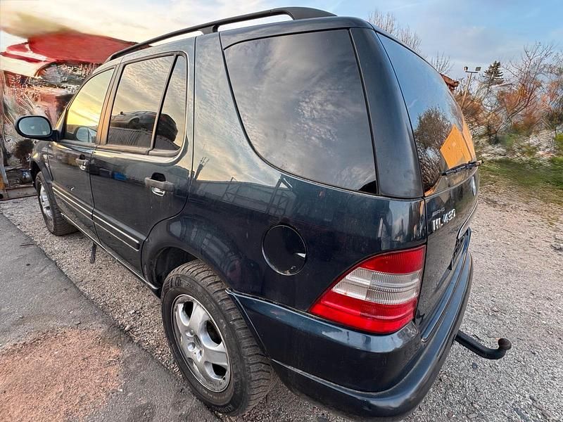Gebraucht Mercedes ML430 271 PS (199 kW) 2000 Blau SUV