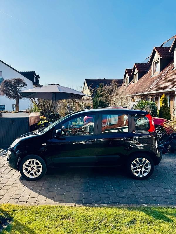 Gebraucht Fiat Panda Lounge 69 PS (50 kW) 2016 Schwarz Kleinwagen