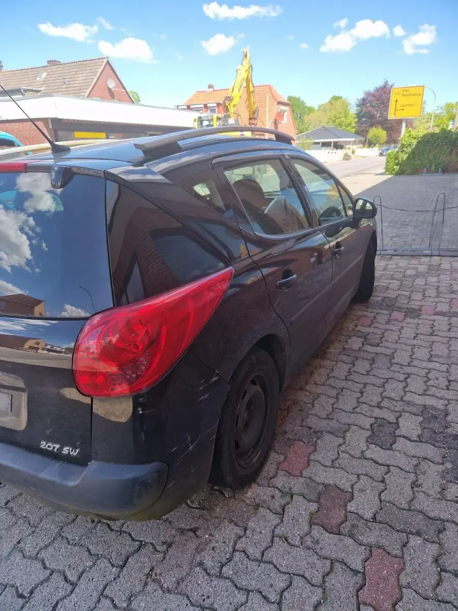 Gebraucht Peugeot 207 90 PS (66 kW) 2007 Schwarz Kombi