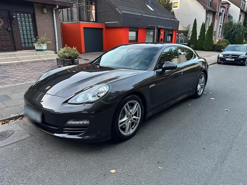 Gebraucht Porsche Panamera 250 PS (183 kW) 2012 Kleinwagen