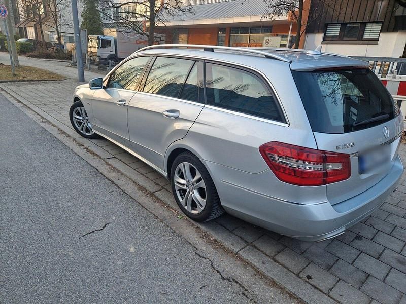Gebraucht Mercedes 200 184 PS (135 kW) 2012 Silber Kombi