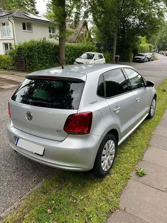 Gebraucht VW Polo Team 86 PS (63 kW) 2010 Silber Kleinwagen