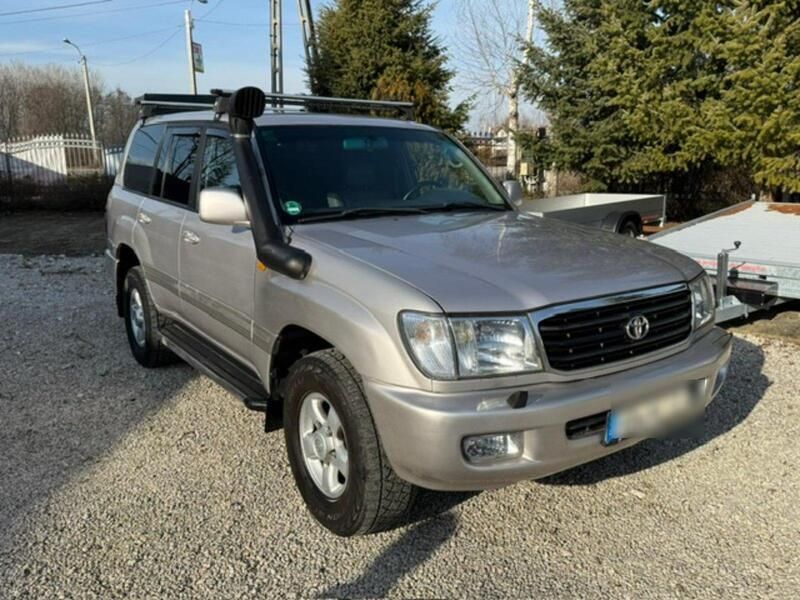Silber Gebraucht 2001 Toyota Land Cruiser SUV | 25.000 € - Bild 1/4
