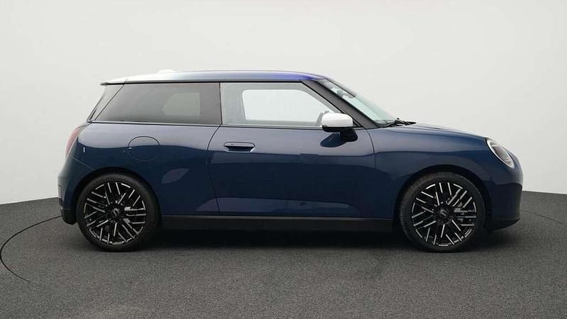 Gebraucht Mini Cooper Favoured 135 kW (184 PS) 2024 Blau Kleinwagen