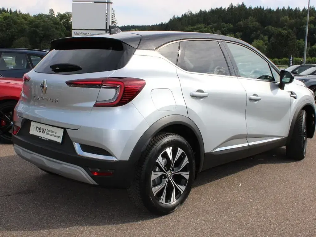 Gebraucht Renault Captur Techno 140 PS (102 kW) 2024 Grau SUV