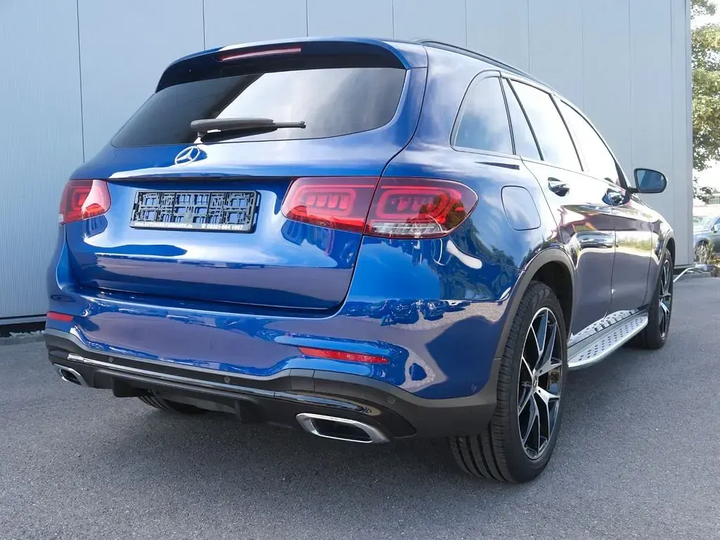 Gebraucht Mercedes GLC220 AMG 194 PS (142 kW) 2021 Blau SUV