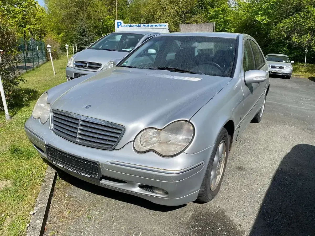 Usata Mercedes C180 143 CV (105 kW) 2002 Argento Berlina