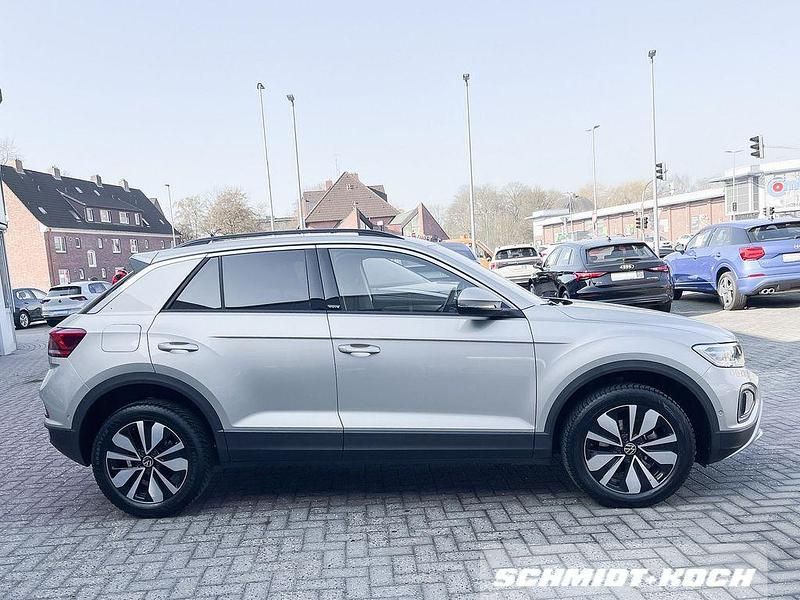 Gebraucht VW T-Roc Move 150 PS (110 kW) 2024 Ivory silver (silber) SUV