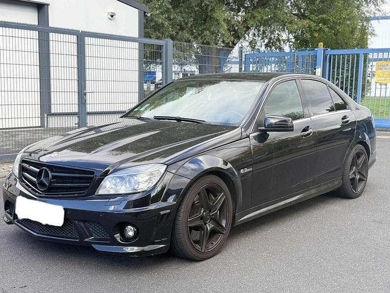 Schwarz Gebraucht 2009 Mercedes C63 AMG AMG Limousine | 18.999 € (Guter Preis) - Bild 1/4