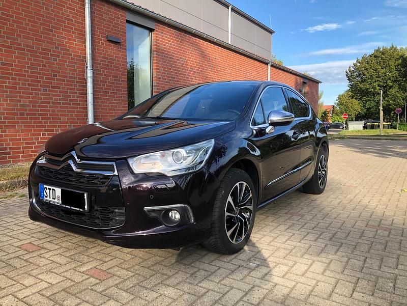 Gebraucht Citroën DS4 114 PS (83 kW) 2014 Braun Kleinwagen