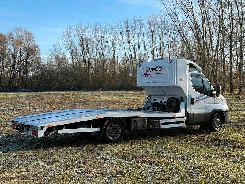 Gebraucht Iveco Daily 170 PS (125 kW) 2016 Weiß Limousine