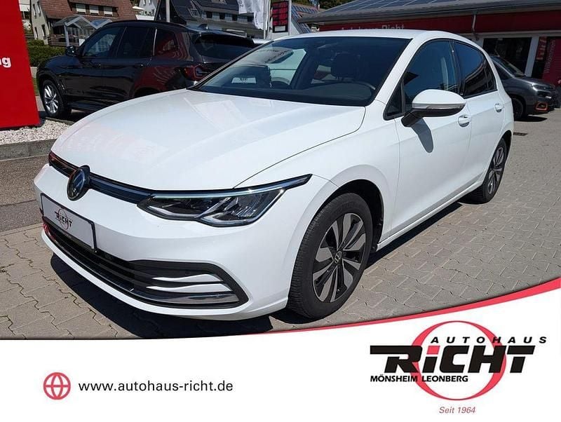Weiß Gebraucht 2023 VW Golf VIII Move Limousine | 21.450 € (Guter Preis) - Bild 1/4