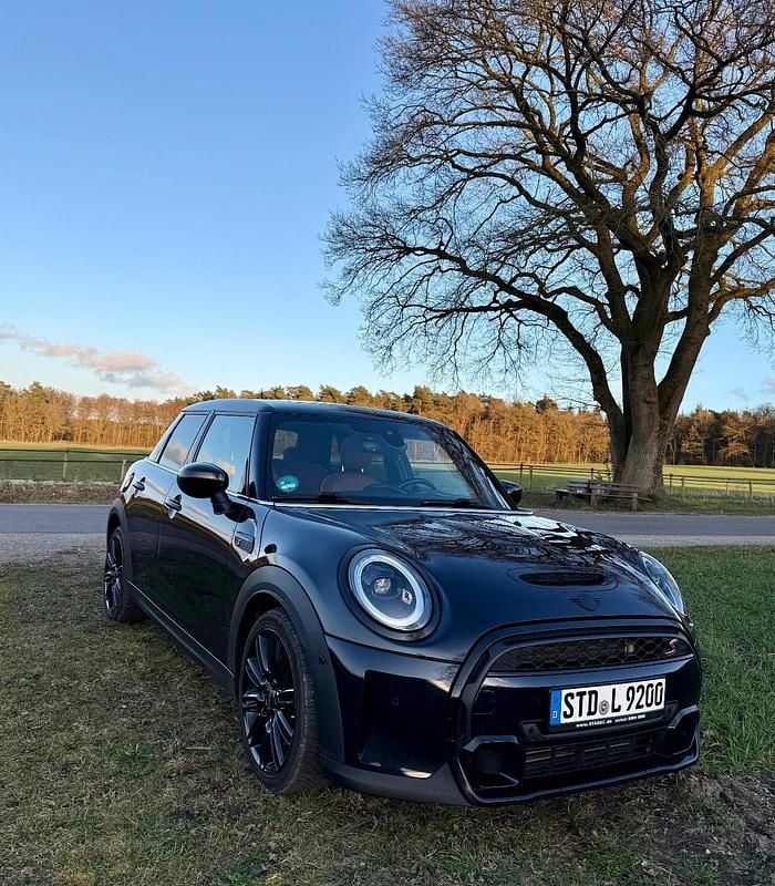 Second-hand Mini Cooper S 178 CP (130 kW) 2022 Albastru Hatchback