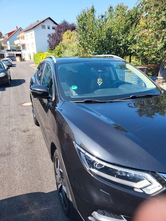 Schwarz Gebraucht 2019 Nissan Qashqai Tekna SUV | 14.950 € (Fairer Preis) - Bild 1/4