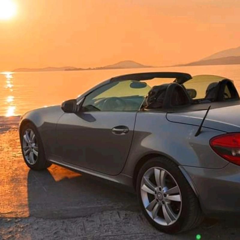 Silber Gebraucht 2009 Mercedes SLK350 Cabrio | 23.000 € - Bild 1/4