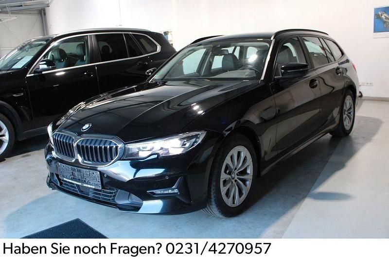 Gebraucht BMW 318 Advantage 150 PS (110 kW) 2022 Schwarz Limousine