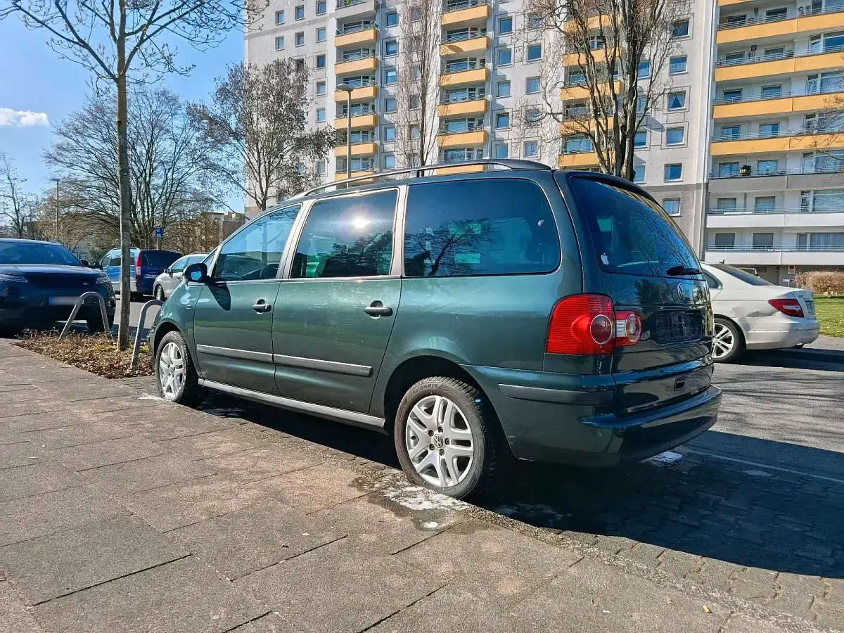 Gebraucht VW Sharan 130 PS (95 kW) 2005 Grün Van / Kleinbus