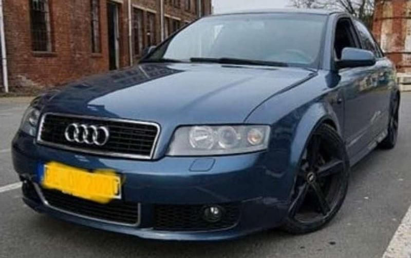 Grau Gebraucht 2007 Audi A4 Limousine | 4.299 € (Guter Preis) - Bild 1/4
