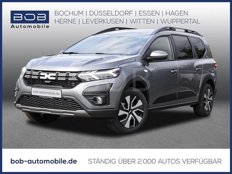 Grau Gebraucht 2025 Dacia Jogger Expression Van / Kleinbus | 28.443 € (Etwas zu teuer) - Bild 1/3