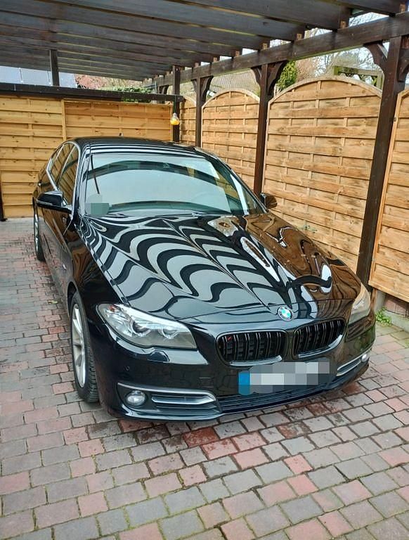 Schwarz Gebraucht 2013 BMW 550 Luxury Line Limousine | 14.000 € - Bild 1/4