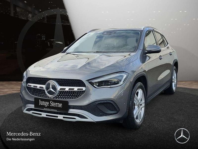 Gebraucht Mercedes GLA250 Style 160 PS (117 kW) 2022 Grau SUV