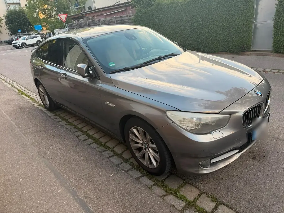 Gebraucht BMW 550 Gran Turismo 408 PS (300 kW) 2009 Grau Coupé