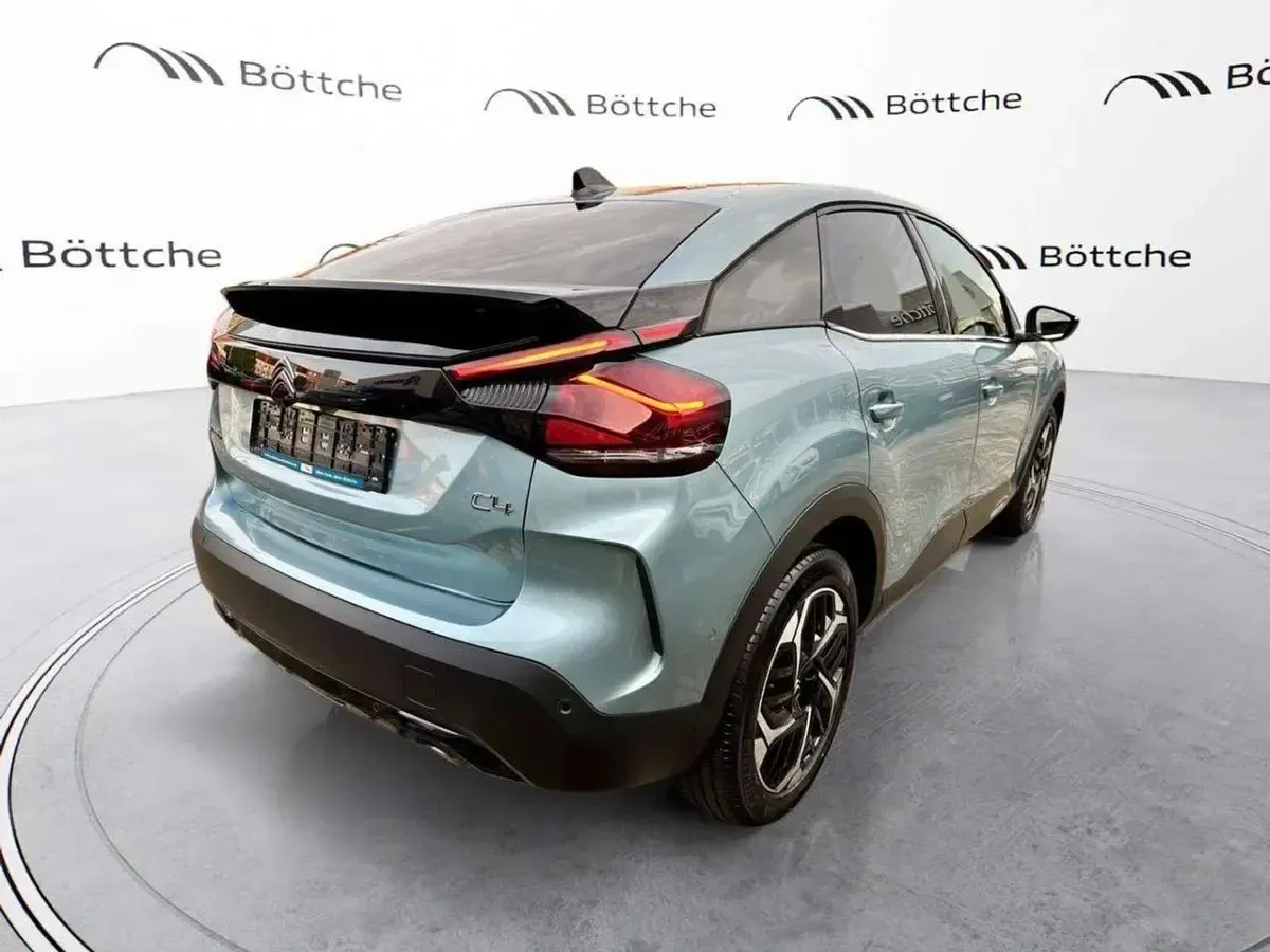 Gebraucht Citroën C4 PureTech 131 PS (96 kW) 2023 Lackierung olbia blau/typ aussenverkleidung metalliclackierung SUV