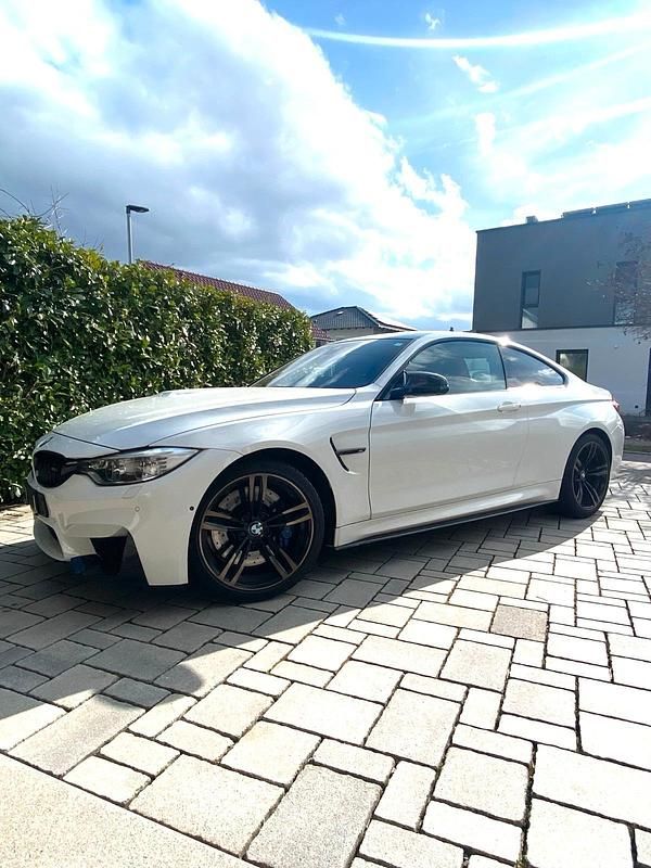 Gebraucht BMW M4 431 PS (317 kW) 2015 Weiß Coupé