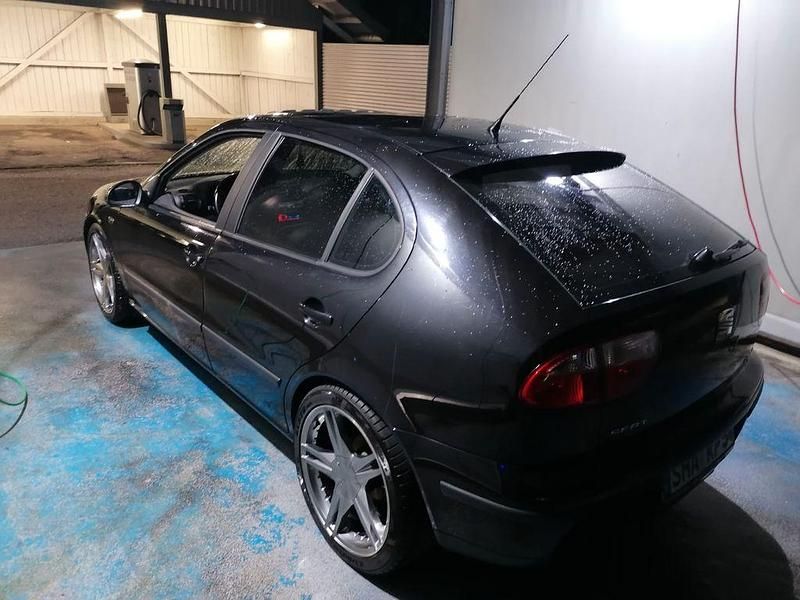 Gebraucht Seat Leon Sport 110 PS (80 kW) 2003 Schwarz Limousine