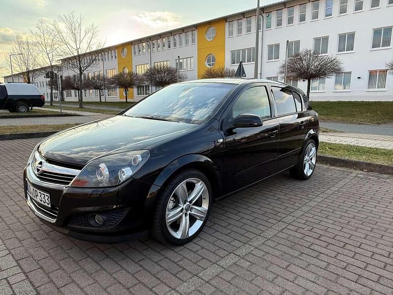 Gebraucht Opel Astra 200 PS (147 kW) 2009 Schwarz Kleinwagen