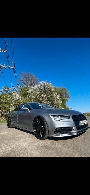 Grau Gebraucht 2015 Audi A7 Comfort Kleinwagen | 21.000 € (Superpreis) - Bild 1/4
