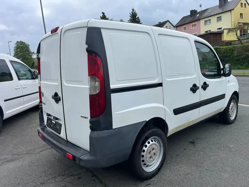 Gebraucht Fiat Doblò 75 PS (55 kW) 2008 Weiß Van / Kleinbus