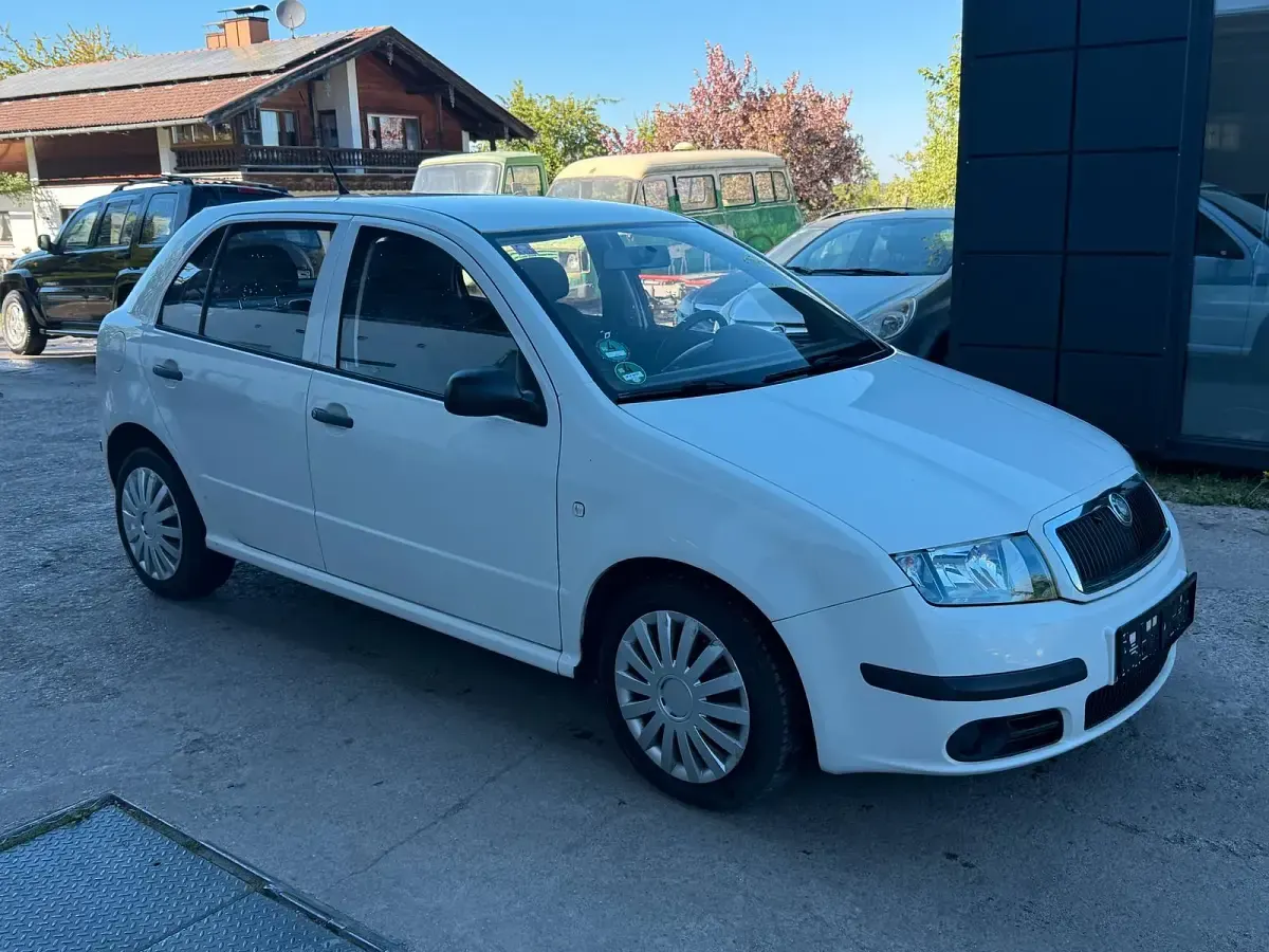 Gebraucht Skoda Fabia 54 PS (39 kW) 2005 Weiß Limousine