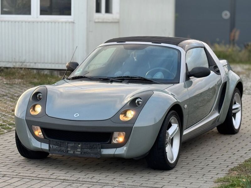Grau Gebraucht 2003 Smart Roadster Cabrio | 2.490 € (Guter Preis) - Bild 1/4