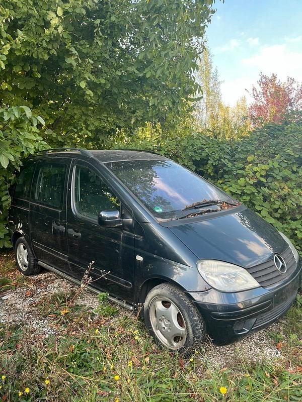 Schwarz Gebraucht 2002 Mercedes Vaneo Van / Kleinbus | 500 € - Bild 1/4