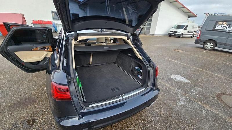 Gebraucht Audi A6 Business 218 PS (160 kW) 2016 Blau Kombi